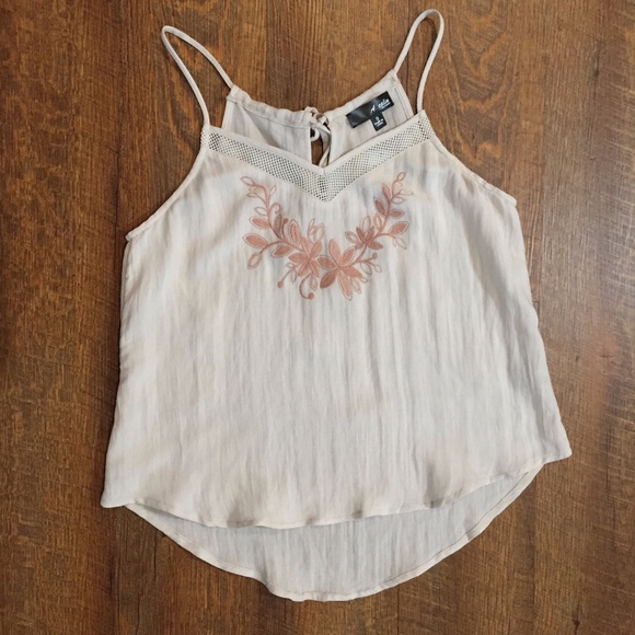 A. Calin Dusty Peach Floral Embroidered Ivory Tank Large - Picture 4 of 5